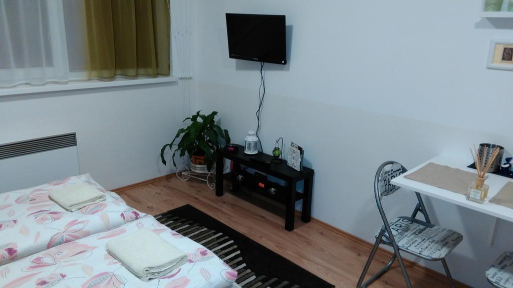 Apartman Katka Apartment โดโนวาลี ภายนอก รูปภาพ